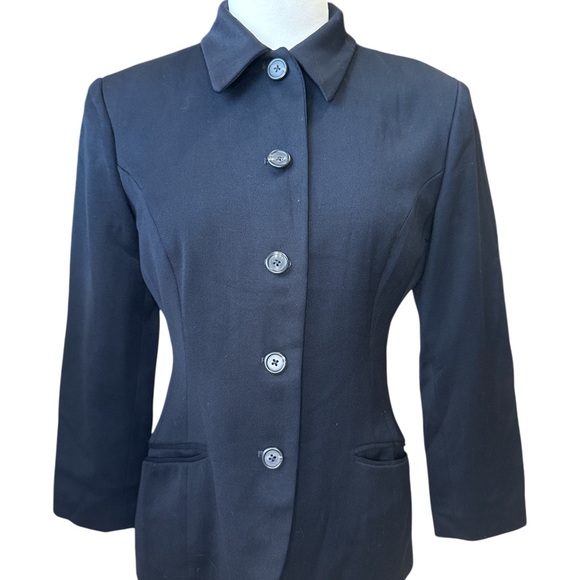 Ralph Lauren Women's 100% wool size 6 Classic Black Blazer - Picture 2 of 9